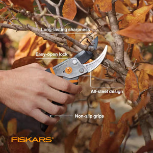 Fiskars Classic Bypass Hand Pruning Shears with 5/8 Inch Cut Capacity