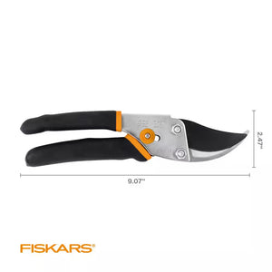 Fiskars Classic Bypass Hand Pruning Shears with 5/8 Inch Cut Capacity